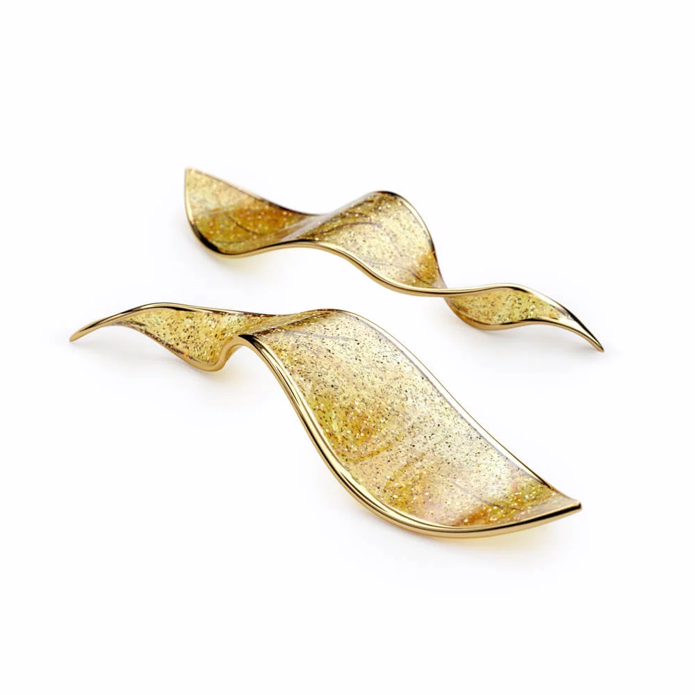 05-Cognac-Haze-with-Gold-Mica-and-Gilded-Edge