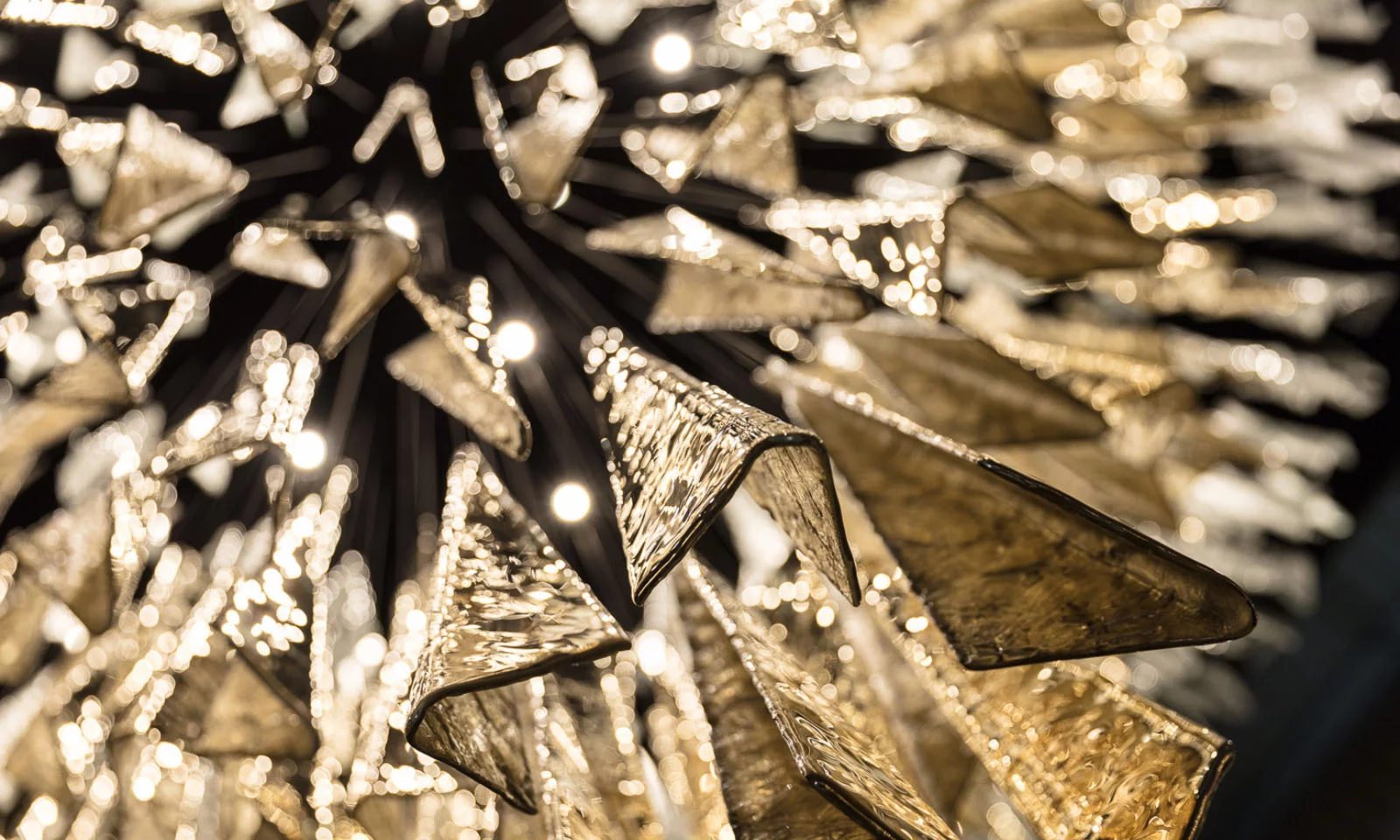 Vice-Versa-06-Sans-Souci-Lighting-1